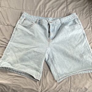 Men's Casual Light Blue Denim Shorts